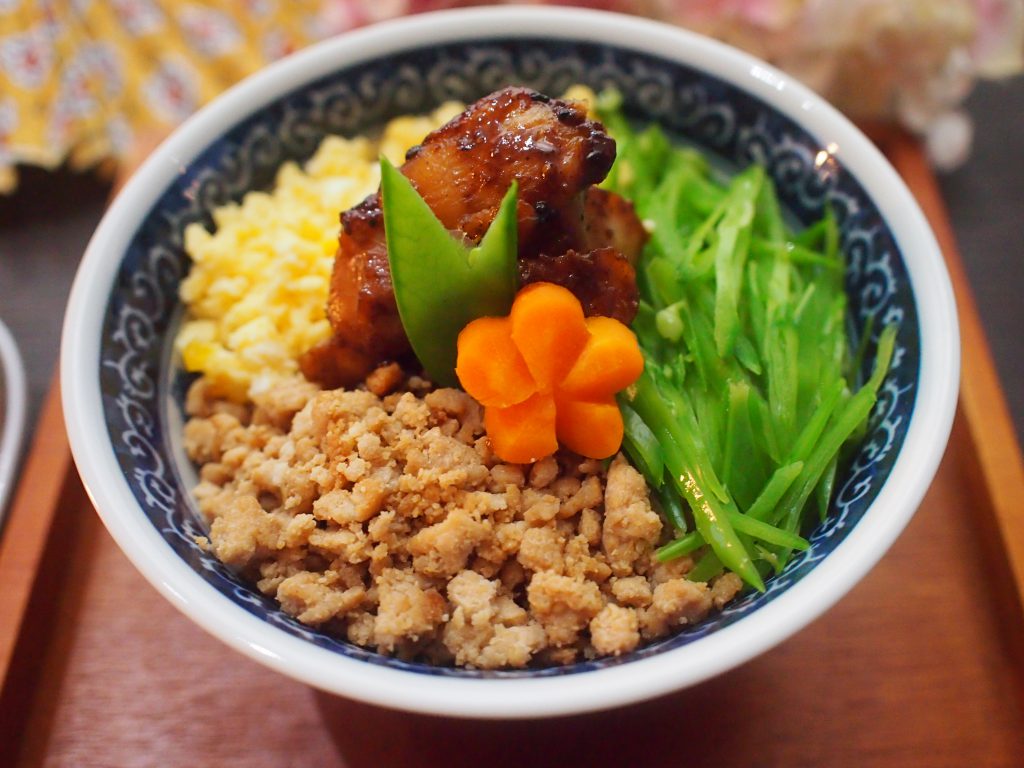 Classic Crumbly Chicken & Egg Rice Bowl (三色丼) | Naoko's Kitchen